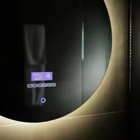 Nisos Emerald Vila *