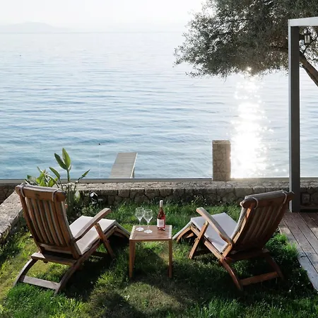 Nisos Emerald Kornata