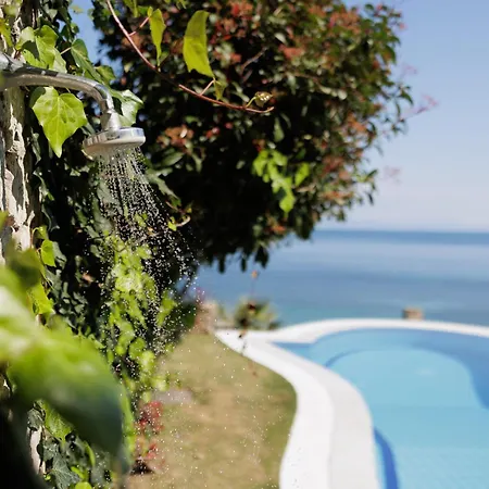 Nisos Emerald * Kornata