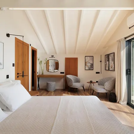 Villa Nisos Emerald Kornata