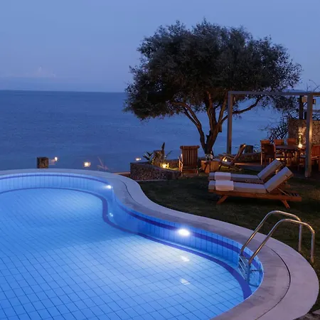 Vila Nisos Emerald