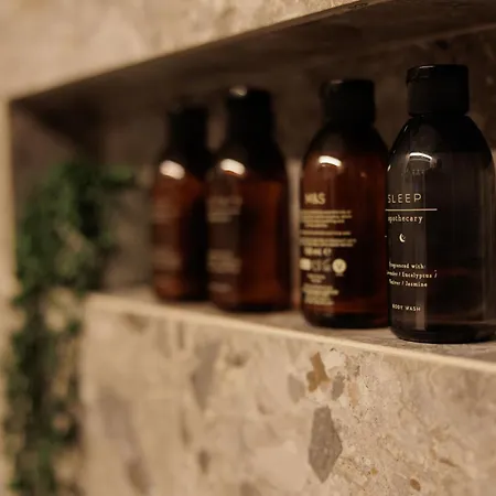 Nisos Emerald Kornata