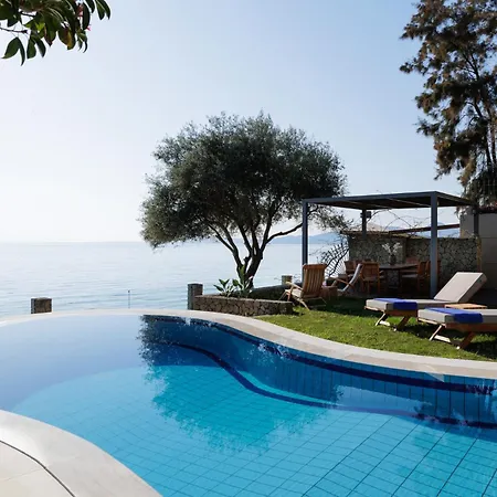 Nisos Emerald Kornata